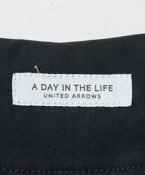 A DAY IN THE LIFE UNITED ARROWS（アデイインザライフユナイテッドアローズ）の「ギャザー バルーンスリーブ ブラウス ＜A DAY IN THE LIFE＞（シャツ/ブラウス・レディース・ネイビー/ダークブラウン/オリーブ・FREE）」の14枚目の写真
