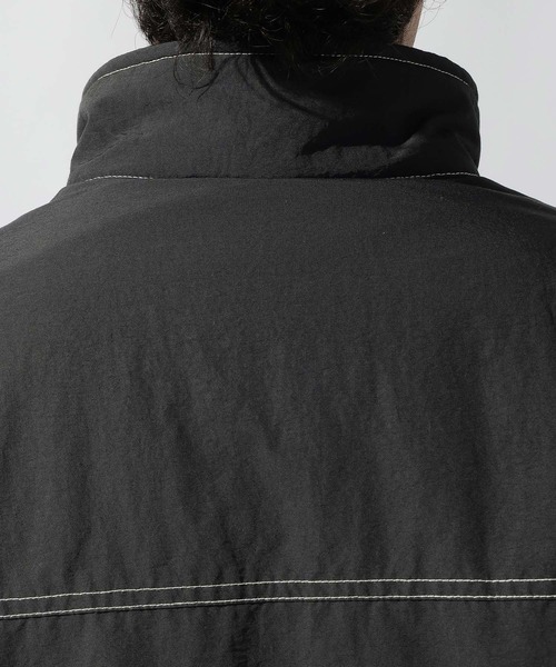 niko and...（ニコアンド）の「リバーシブルスタンドブルゾン（ブルゾン・メンズ・ボルドー/アイボリー/ブラック/ブルー・MEDIUM/LARGE）」の14枚目の写真