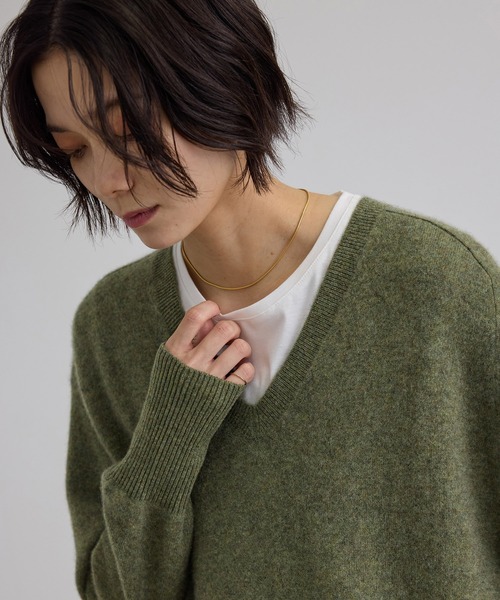 SALON adam et rope'(サロン アダム エ ロペ)の「カシミヤニットワンピース(ワンピース・レディース・ネイビー/レンガ/カーキ/ブルー系その他4・FREE)」の11枚目の写真