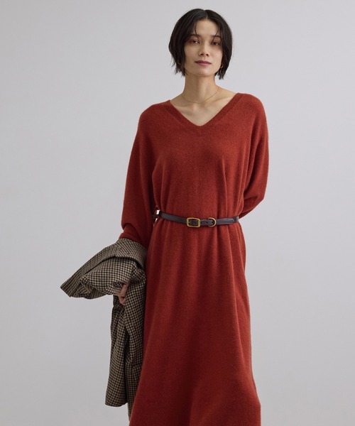 SALON adam et rope'(サロン アダム エ ロペ)の「カシミヤニットワンピース(ワンピース・レディース・ネイビー/レンガ/カーキ/ブルー系その他4・FREE)」の15枚目の写真