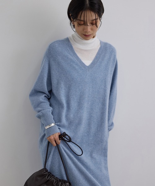 SALON adam et rope'(サロン アダム エ ロペ)の「カシミヤニットワンピース(ワンピース・レディース・ネイビー/レンガ/カーキ/ブルー系その他4・FREE)」の17枚目の写真