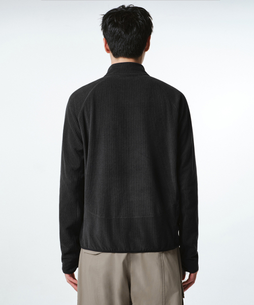 MUSINSA STANDARD（ムシンサスタンダード）の「[シティレジャー] グリッドポーラフリースクォータージャケット [ブラック]（その他アウター・メンズ・その他・SMALL/MEDIUM/LARGE/X-LARGE/2XL）」の3枚目の写真