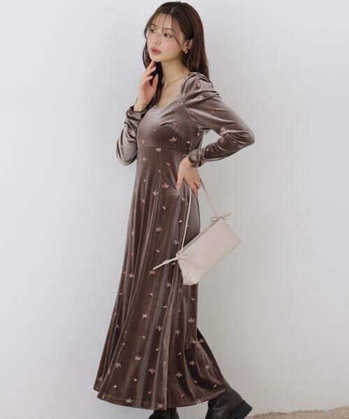 PROPORTION BODY DRESSING(プロポーションボディドレッシング)の「ベロア刺繍ワンピース / 1216240106(ワンピース・レディース・ブラック/ブラウン・MEDIUM/P/S)」の22枚目の写真