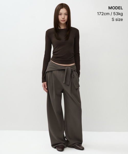 MUSINSA STANDARD WOMAN（ムシンサスタンダードウーマン）の「ウィメンズウォームブラシスリム長袖Tシャツ[ダークブラウン]（Tシャツ/カットソー・レディース・その他・SMALL/MEDIUM/LARGE/X-SMALL）」の2枚目の写真