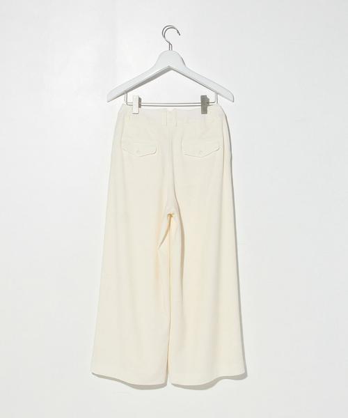green label relaxing（グリーンレーベルリラクシング）の「L/T フレアー J パンツ◆（その他パンツ・レディース・オフホワイト/ネイビー・36/40/38）」の9枚目の写真