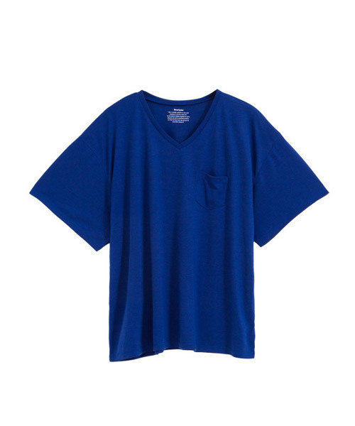 Newlyme（ニューリーミー）の「胸ポケット付きクルーネックorVネックTシャツ（Tシャツ/カットソー・レディース・アイボリー/ホワイト系その他/キャメル/マスタード/霜降りグレー/杢グレー/カーキ/ライトブラック/ボルドー/チャコールグレー/ベージュ系その他3/ブラック系その他3/ホワイト系その他4/その他4/ベージュ系その他4/ブラック系その他4/ブルー系その他4/グリーン系その他3/グレー系その他3/その他3/ピンク系その他4/グレー系その他4/グリーン系その他4/ホワイト系その他3/レッド系その他3/ピンク系その他3/ブルー系その他3/レッド系その他4/ブラック系その他6/レッド系その他6/ブルー系その他5/ブルー系その他6/ブラック系その他5/レッド系その他5/パープル系その他/パープル系その他2・FREE）」の21枚目の写真