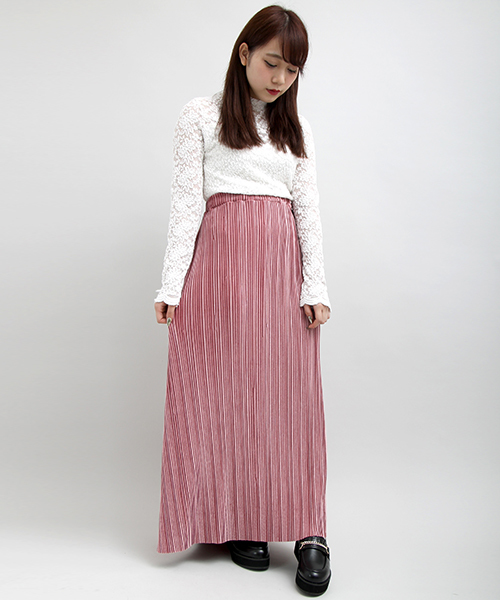 PUNYUS（プニュズ）の「クリスタルプリーツスカート（スカート・レディース・ブラック/ピンク/ダークグリーン・1/3/2）」の3枚目の写真