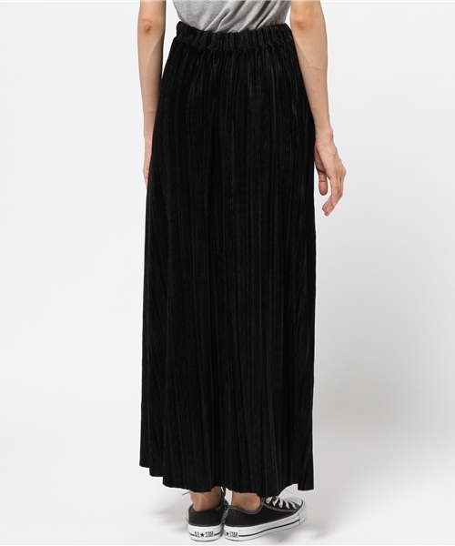 PUNYUS（プニュズ）の「クリスタルプリーツスカート（スカート・レディース・ブラック/ピンク/ダークグリーン・1/3/2）」の6枚目の写真