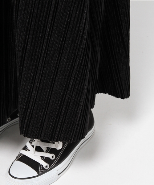 PUNYUS（プニュズ）の「クリスタルプリーツスカート（スカート・レディース・ブラック/ピンク/ダークグリーン・1/3/2）」の9枚目の写真