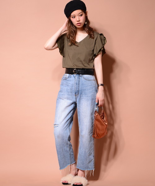 natural couture(ナチュラルクチュール)の「チューリップラッフル袖Tシャツ(Tシャツ/カットソー・レディース・ベージュ/カーキ/ブラック/レッド・FREE)」の17枚目の写真