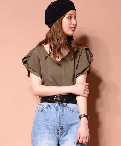 natural couture(ナチュラルクチュール)の「チューリップラッフル袖Tシャツ(Tシャツ/カットソー・レディース・ベージュ/カーキ/ブラック/レッド・FREE)」の19枚目の写真