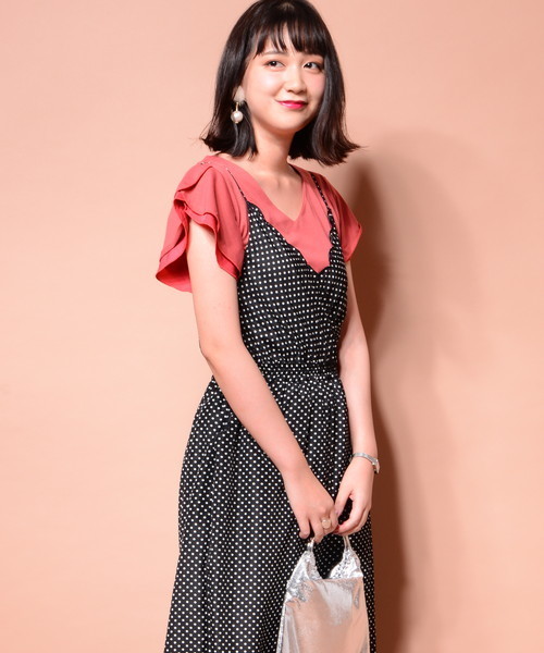 natural couture(ナチュラルクチュール)の「チューリップラッフル袖Tシャツ(Tシャツ/カットソー・レディース・ベージュ/カーキ/ブラック/レッド・FREE)」の20枚目の写真