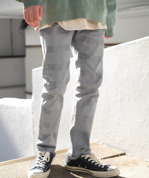 MONO-MART（モノマート）の「カツラギ素材 テーパード ストレッチ チノパンツ（チノパンツ・メンズ・ライトグレー/ブラック/ベージュ/ネイビー/オリーブ/サックスブルー/アイボリー/モカ/グレー系その他/ブラウン系その他/ストライプ/チェック/ワイン/ライトベージュ/チャコール/ダークブラウン/その他/ブルー系その他/ブラウン/ブラウン系その他2/グレー/その他1・S/M/L/XL/XS）」の6枚目の写真