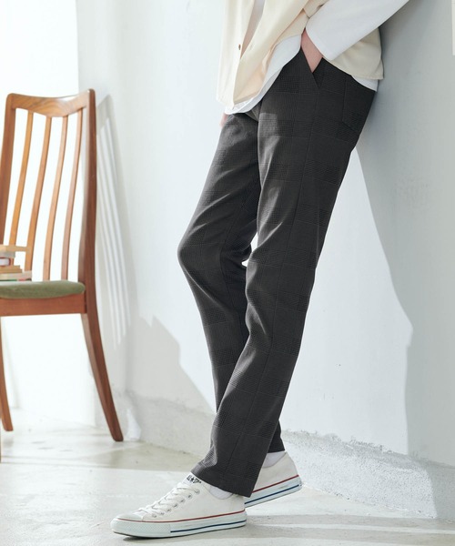 MONO-MART（モノマート）の「カツラギ素材 テーパード ストレッチ チノパンツ（チノパンツ・メンズ・ライトグレー/ブラック/ベージュ/ネイビー/オリーブ/サックスブルー/アイボリー/モカ/グレー系その他/ブラウン系その他/ストライプ/チェック/ワイン/ライトベージュ/チャコール/ダークブラウン/その他/ブルー系その他/ブラウン/ブラウン系その他2/グレー/その他1・S/M/L/XL/XS）」の22枚目の写真