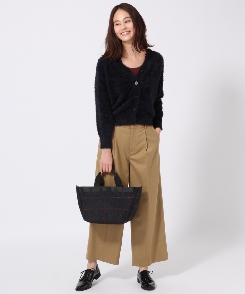 GLOBAL WORK（グローバルワーク）の「フェザーVネックカーディガン長袖/767728（カーディガン/ボレロ・レディース・ライトブルー/ベージュ/ネイビー/グレー・MEDIUM/LARGE）」の8枚目の写真