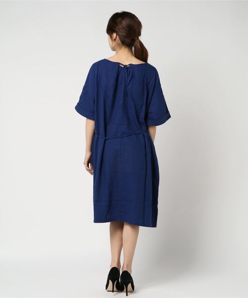 LBC（エルビーシー）の「【WEB限定LLサイズ有り】サックワンピース（ワンピース・レディース・イエロー/ブルー/グリーン・LL/M/L）」の4枚目の写真