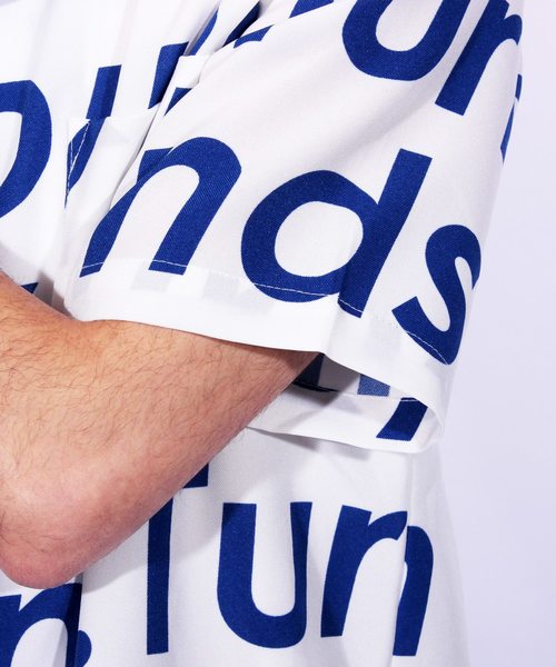 8(eight)(エイト)の「ロゴ 半袖シャツ ビッグシルエット(シャツ/ブラウス・メンズ・ホワイト/ブラック/レッド/ブルー・MEDIUM/LARGE)」の5枚目の写真