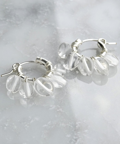 tone(トーン)の「【marinaJEWELRY】SV925SF/Crystal Quartz fringe wrapped pierced earring(ピアス(両耳用)・レディース・その他・S)」の3枚目の写真