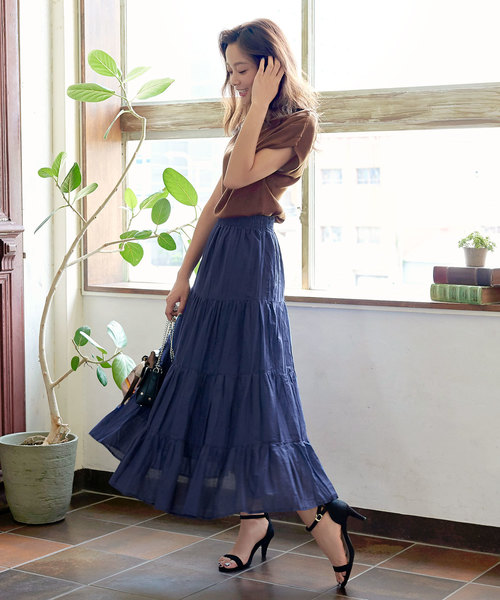 KOBE LETTUCE（コウベレタス）の「リネンタッチティアードマキシ丈フレアスカート（スカート・レディース・ベージュ/グリーン/パープル/ブラウン/ネイビー/ブラック/ダークベージュ/イエロー/ブルー/パープル系その他/アイボリー・FREE）」の19枚目の写真