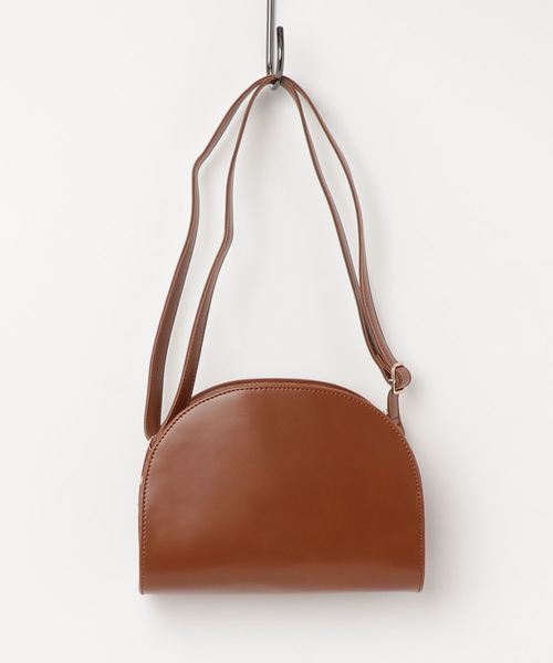 VENCEEXCHANGE（ヴァンスエクスチェンジ）の「ハーフサークルショルダーバッグ（ショルダーバッグ・レディース・ブラック/ダークブラウン/ライトブラウン・FREE）」の3枚目の写真
