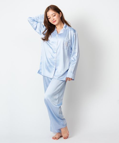 fran de lingerie（フランデランジェリー）の「milky-satin ミルキーサテン 長袖シャツ上下セット（ルームウェア/パジャマ・レディース・ネイビー/ブラウン/オフホワイト/ピンク/ワイン/グレー/ダークブルー/サーモンピンク/ボルドー/コーラルピンク/ブルーグリーン/ブルーパープル・M-L）」の9枚目の写真