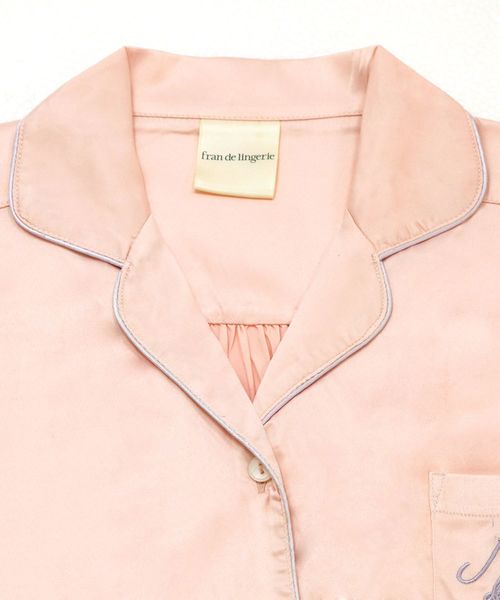 fran de lingerie（フランデランジェリー）の「milky-satin ミルキーサテン 長袖シャツ上下セット（ルームウェア/パジャマ・レディース・ネイビー/ブラウン/オフホワイト/ピンク/ワイン/グレー/ダークブルー/サーモンピンク/ボルドー/コーラルピンク/ブルーグリーン/ブルーパープル・M-L）」の13枚目の写真
