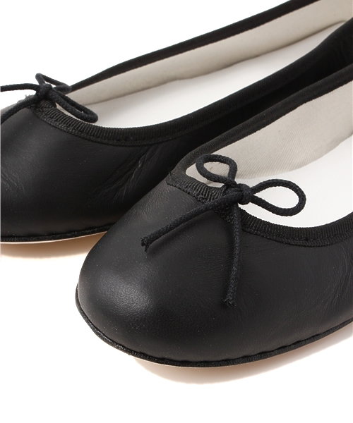 Demi-Luxe BEAMS(デミルクス ビームス)の「repetto / "Cendrillon" バレエシューズ(バレエシューズ・レディース・ブラック/ホワイト・40/36/37/38/39/41)」の7枚目の写真