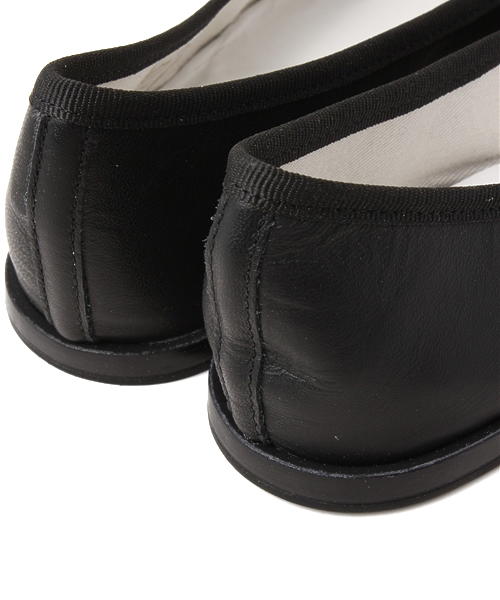 Demi-Luxe BEAMS(デミルクス ビームス)の「repetto / "Cendrillon" バレエシューズ(バレエシューズ・レディース・ブラック/ホワイト・40/36/37/38/39/41)」の8枚目の写真