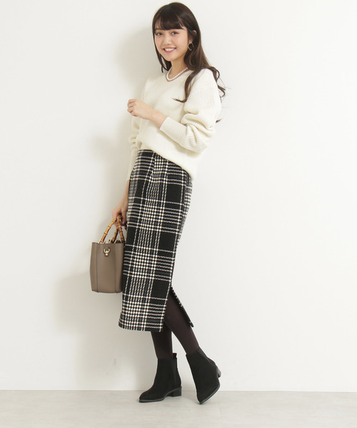 N.(N. Natural Beauty Basic)(エヌエヌナチュラルビューティーベーシック)の「タックスリーブアゼニット(ニット/セーター・レディース・ホワイト/ネイビー/イエロー・MEDIUM)」の5枚目の写真