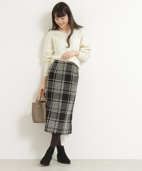 N.(N. Natural Beauty Basic)(エヌエヌナチュラルビューティーベーシック)の「タックスリーブアゼニット(ニット/セーター・レディース・ホワイト/ネイビー/イエロー・MEDIUM)」の10枚目の写真