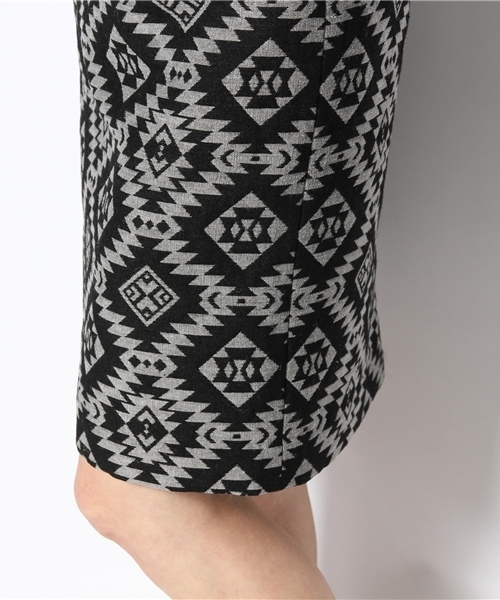 BEAUTY&YOUTH UNITED ARROWS（ビューティーアンドユースユナイテッドアローズ）の「BYBC イカットタイトスカート◇（スカート・レディース・ブラック/オリーブ・SMALL/MEDIUM）」の7枚目の写真