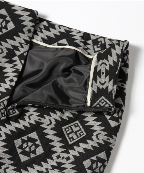 BEAUTY&YOUTH UNITED ARROWS（ビューティーアンドユースユナイテッドアローズ）の「BYBC イカットタイトスカート◇（スカート・レディース・ブラック/オリーブ・SMALL/MEDIUM）」の8枚目の写真