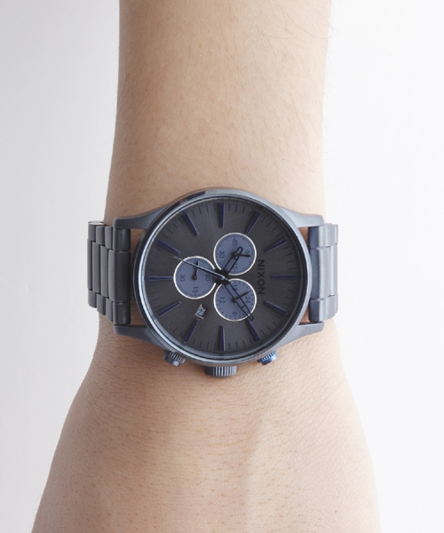 NIXON（ニクソン）の「THE SENTRY CHRONO（アナログ腕時計・メンズ・ブラック/ブラック系その他/ブルー系その他/ガンメタ/その他1/その他2・FREE）」の3枚目の写真