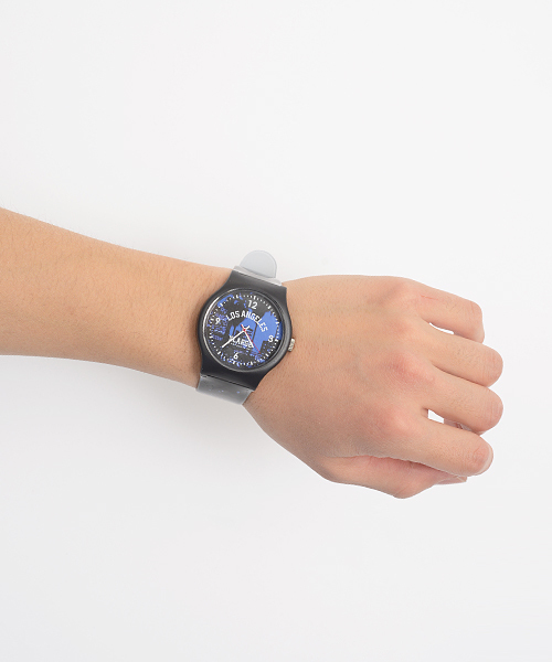 XLARGE（エクストララージ）の「PHOTO WATCH（アナログ腕時計・メンズ・ネイビー・ONE SIZE）」の3枚目の写真