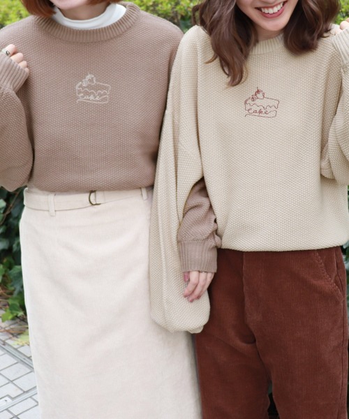 PairPair（ペアペア）の「ボリューム袖ケーキ刺繍ニットプルオーバー（ニット/セーター・レディース・モカ/ブラウン系その他/ライトベージュ・FREE）」の2枚目の写真