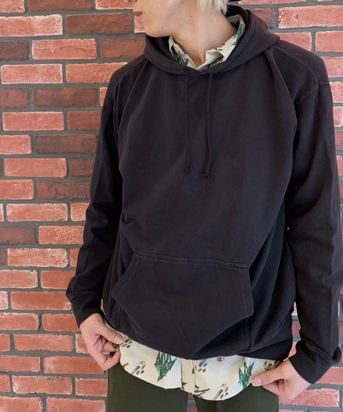 OLD BETTY'S（オールドベティーズ）の「Vintage Like Sweat Parka/ヴィンテージ風 スウェット パーカー 無地（パーカー・メンズ・ブラック/ネイビー/オフホワイト・40/38）」の2枚目の写真