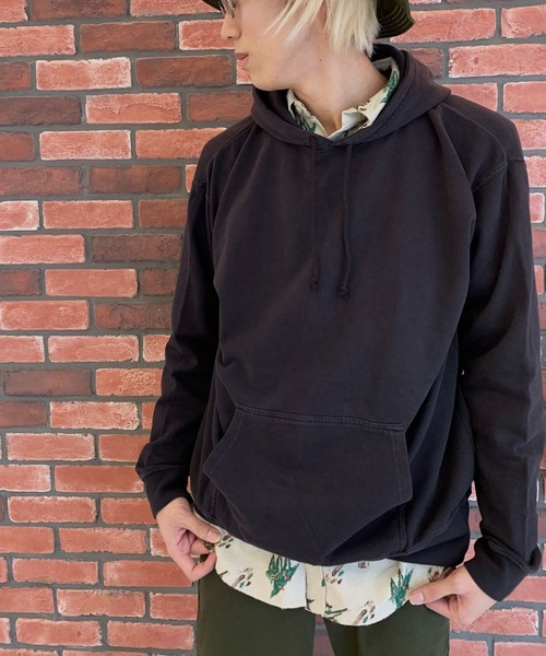 OLD BETTY'S（オールドベティーズ）の「Vintage Like Sweat Parka/ヴィンテージ風 スウェット パーカー 無地（パーカー・メンズ・ブラック/ネイビー/オフホワイト・40/38）」の7枚目の写真