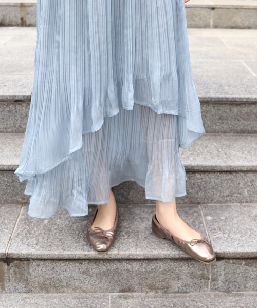 flower(フラワー)の「ウェーヴィープリーツスカート(スカート・レディース・ベージュ/ブルー・FREE)」の6枚目の写真