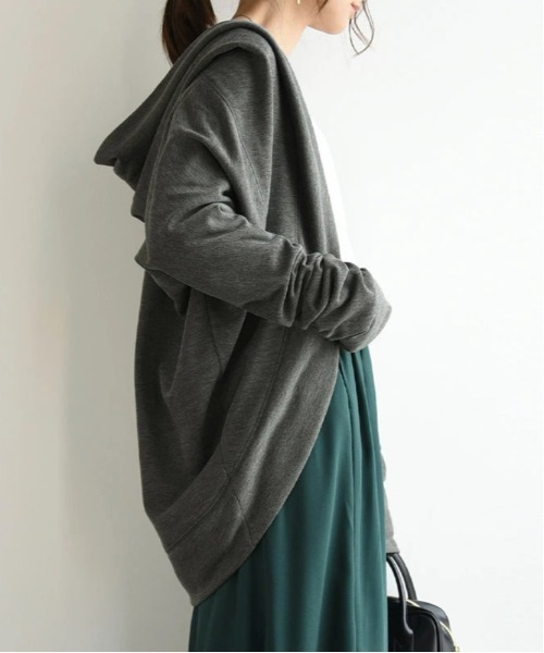 and it_(アンドイット)の「ボレロ風ライトスウェットフーディーカーディガン(カーディガン/ボレロ・レディース・ブラック/杢グレー/ネイビー/ホワイト/カーキ/スカイブルー/レモンイエロー/ダークオレンジ/ベージュ系/ロイヤルブルー/スモークピンク/グレイッシュベージュ/チョコ/ヘザーチャコール/グリーン/ラベンダー/ホワイト系その他/ブラック系その他/ピンク系その他/オレンジ系その他/ブルー系その他・M1/M2)」の6枚目の写真