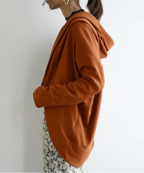 and it_(アンドイット)の「ボレロ風ライトスウェットフーディーカーディガン(カーディガン/ボレロ・レディース・ブラック/杢グレー/ネイビー/ホワイト/カーキ/スカイブルー/レモンイエロー/ダークオレンジ/ベージュ系/ロイヤルブルー/スモークピンク/グレイッシュベージュ/チョコ/ヘザーチャコール/グリーン/ラベンダー/ホワイト系その他/ブラック系その他/ピンク系その他/オレンジ系その他/ブルー系その他・M1/M2)」の21枚目の写真