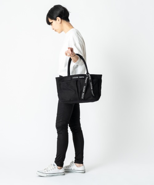 CUISINE HABITS(クイジーヌハビッツ)の「ソトポケTOTEBAG / トートバッグ(トートバッグ・レディース・アイボリー/グレー/ブラック/ホワイト系その他/ブルー・フリー)」の6枚目の写真