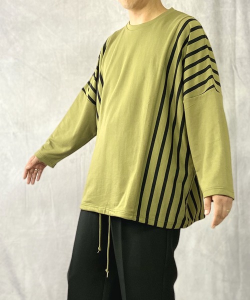 Beno（ビーノ）の「ミニ裏毛 / ストライプ スイッチ 裾スピンドル ビッグシルエット ロンT（Tシャツ/カットソー・メンズ・ブラック/ベージュ/オフホワイト/カーキ・FREE）」の4枚目の写真