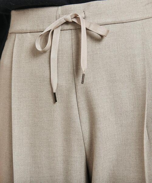 BEAUTY&YOUTH UNITED ARROWS（ビューティーアンドユースユナイテッドアローズ）の「BY∴ TRタックイージーワイドパンツ -ウォッシャブル- ◆（その他パンツ・レディース・ベージュ/イエロー・M/S）」の11枚目の写真