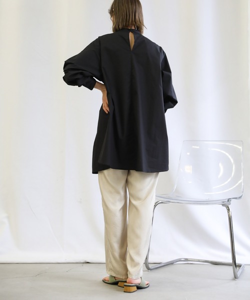 select MOCA(セレクトモカ)の「2021 SS スタンドカラーピンタックスリーブオーバーブラウス(シャツ/ブラウス・レディース・ブラック/オフホワイト/ライム/ブルー・FREE)」の18枚目の写真