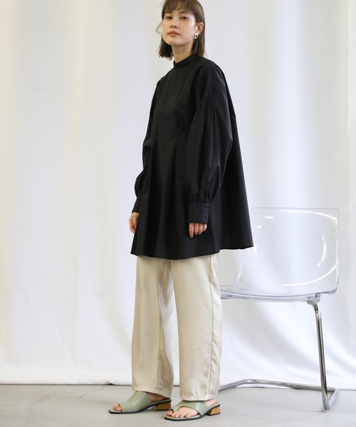 select MOCA(セレクトモカ)の「2021 SS スタンドカラーピンタックスリーブオーバーブラウス(シャツ/ブラウス・レディース・ブラック/オフホワイト/ライム/ブルー・FREE)」の7枚目の写真