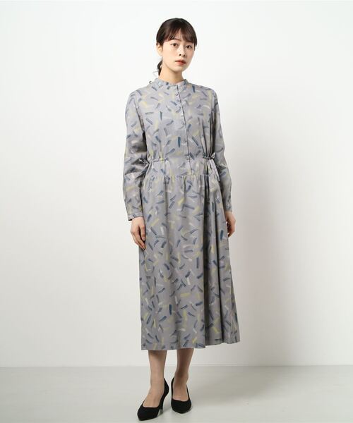 human woman（ヒューマンウーマン）の「◆綿キュプラツイルワンピース（ワンピース・レディース・ブラック系その他3/チャコールグレー・MEDIUM）」の12枚目の写真