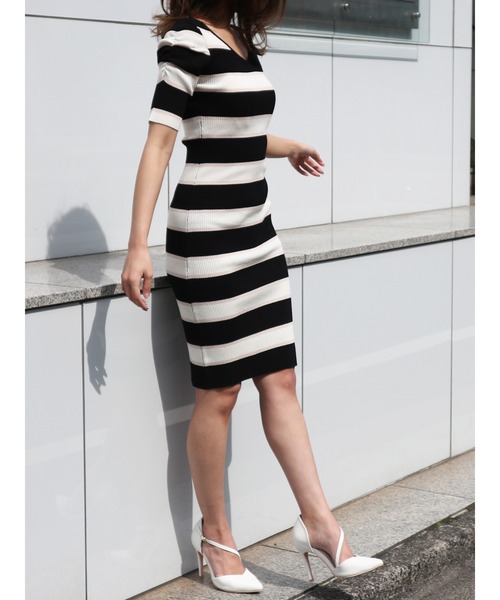 ROYAL PARTY（ロイヤルパーティー）の「【エコヴェロ】洗えるVネックニットタイトワンピース（ワンピース・レディース・ブラック/ブラック系その他/ピンク/グリーン/ベージュ・ｼｮｰﾄ/ﾛﾝｸﾞ）」の20枚目の写真