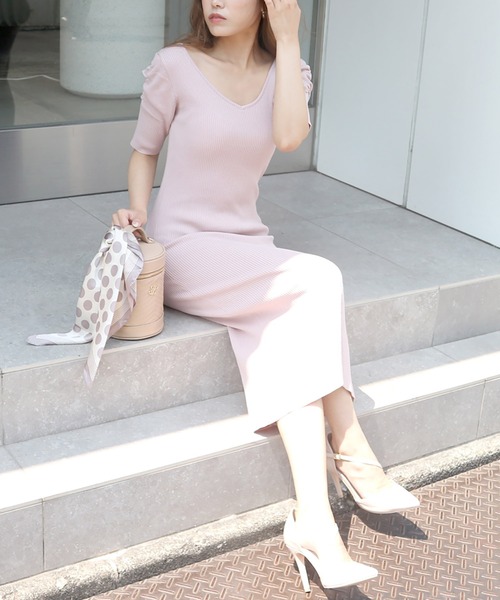 ROYAL PARTY（ロイヤルパーティー）の「【エコヴェロ】洗えるVネックニットタイトワンピース（ワンピース・レディース・ブラック/ブラック系その他/ピンク/グリーン/ベージュ・ｼｮｰﾄ/ﾛﾝｸﾞ）」の10枚目の写真