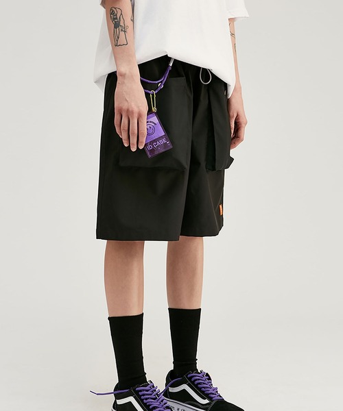 me+em select（ミームセレクト）の「ビックポケットモノトーンハーフパンツ【メンズ】（その他パンツ・メンズ・ホワイト/ブラック・L/S/M）」の2枚目の写真