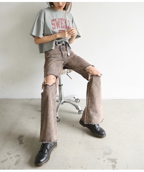 ANAP（アナップ）の「ニークラッシュオーバーダイフレアパンツ（その他パンツ・レディース・ブルー/ブラウン・M/S）」の17枚目の写真